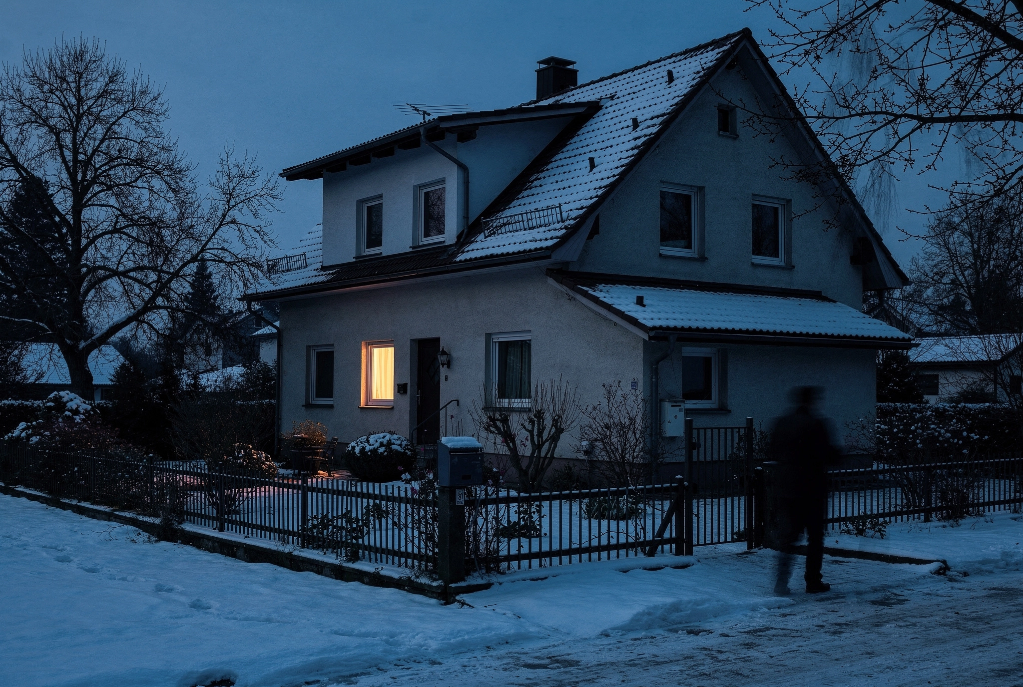 Dämmerungseinbrüche: Warum die dunkle Jahreszeit Hochsaison für Einbrecher ist